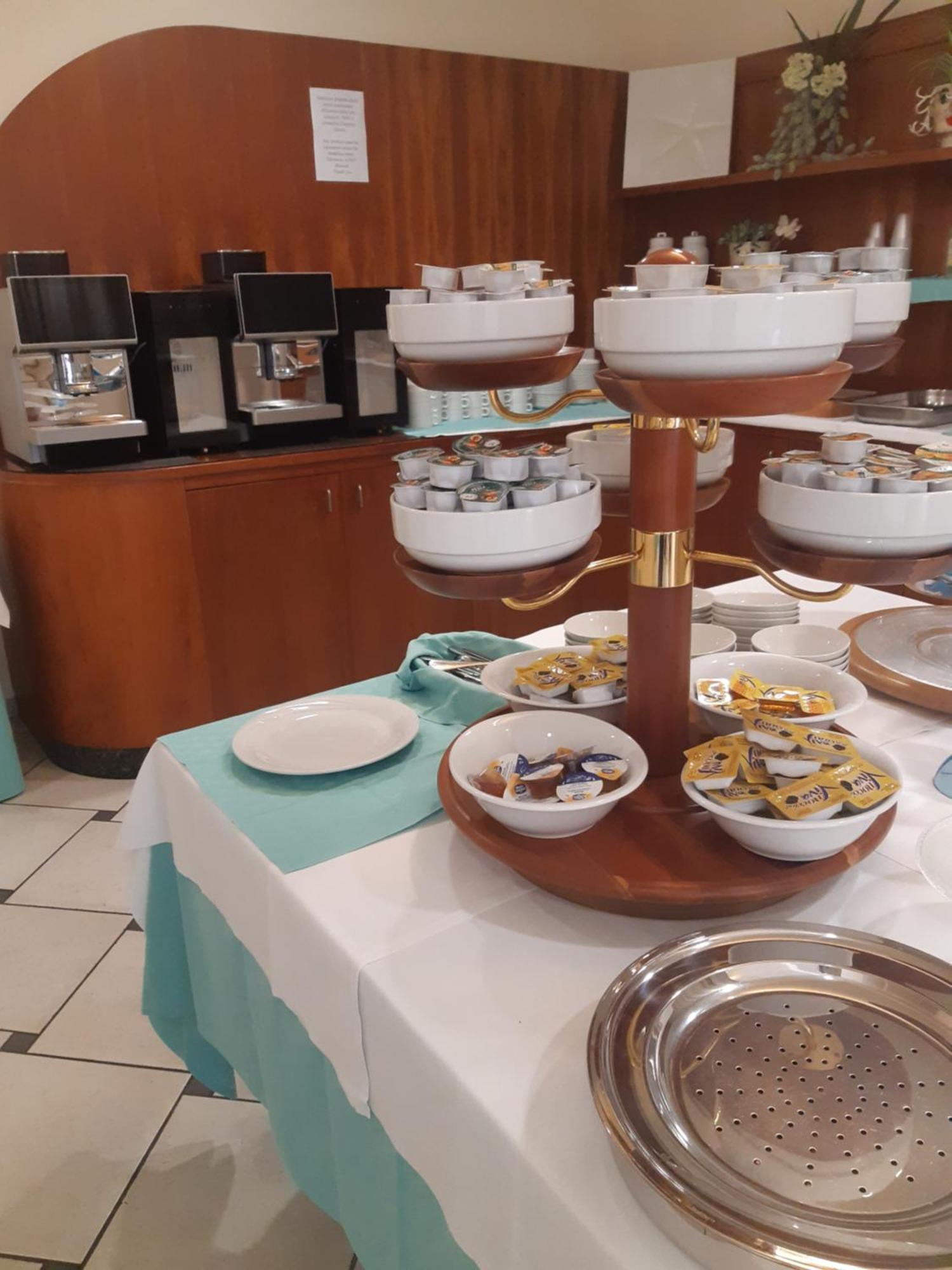 Hotel Flora Marina Di Bibbona Zewnętrze zdjęcie